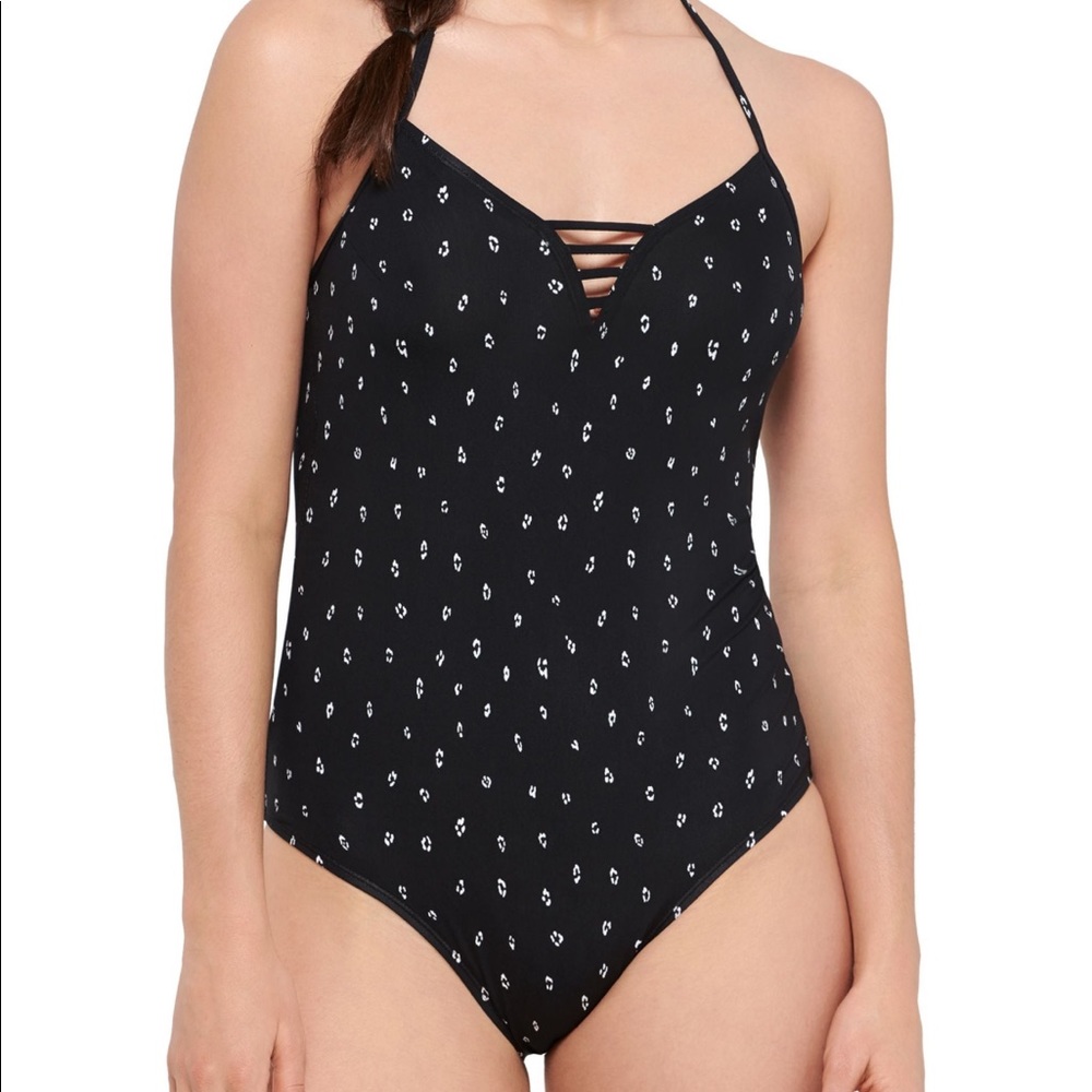 Black & white one-piece bathing suit
